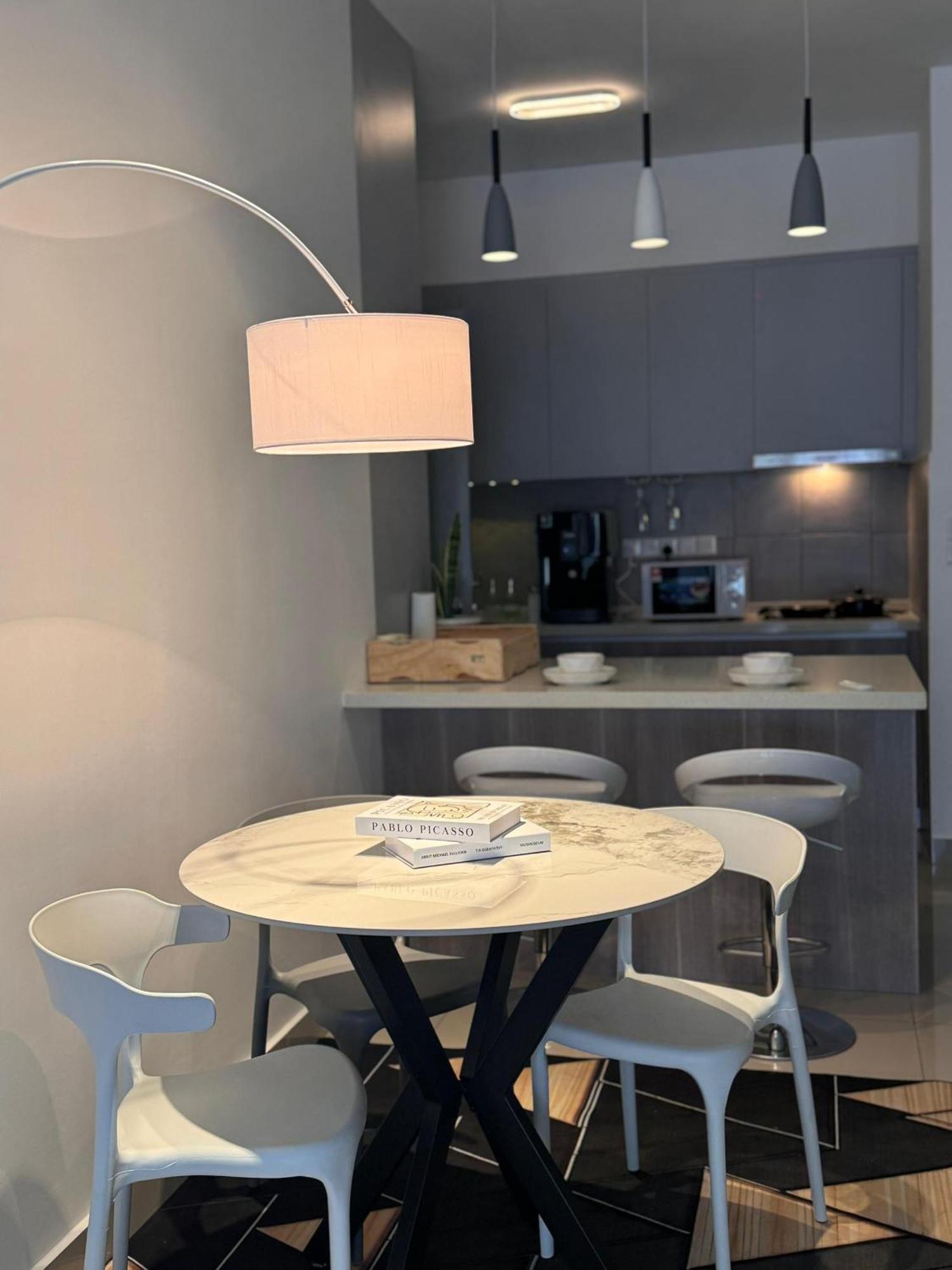 Roombnb Mvertica 쿠알라룸푸르 외부 사진